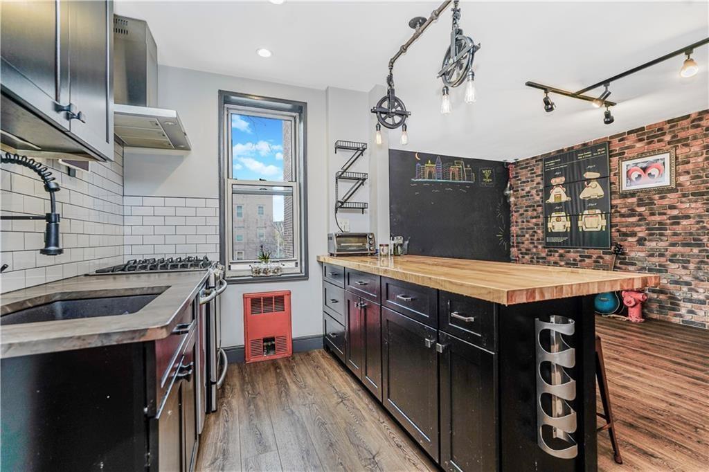 9707 7th Avenue Bay Ridge Brooklyn NY 11209