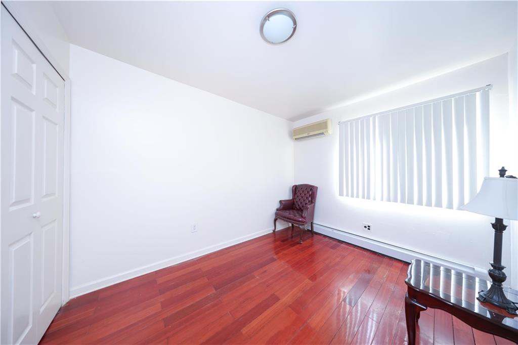 31 Giordan Court Mariner's Harbor Staten Island NY 10303