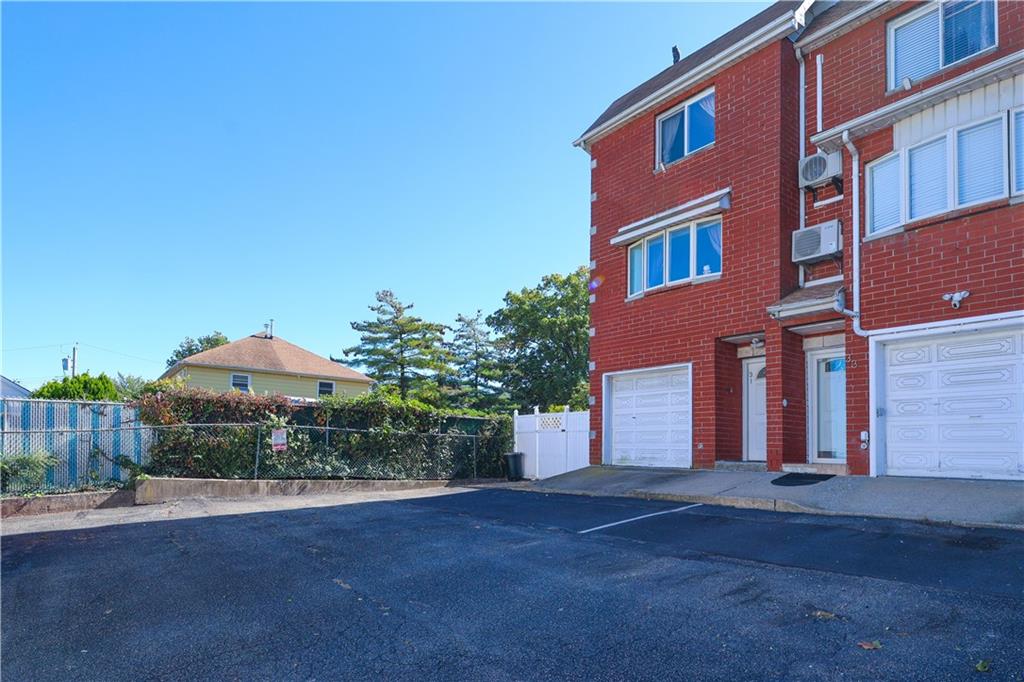 31 Giordan Court Mariner's Harbor Staten Island NY 10303