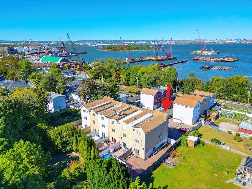 31 Giordan Court Mariner's Harbor Staten Island NY 10303