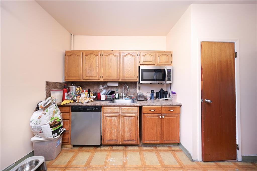 28 Lexington Avenue Port Richmond Staten Island NY 10302