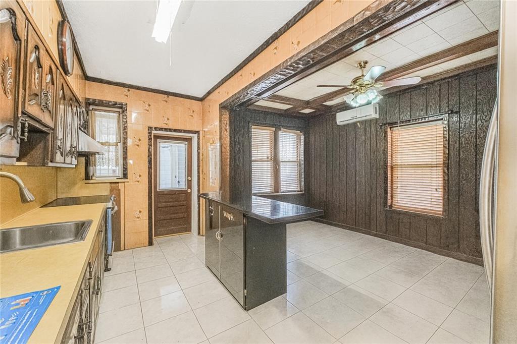 9302 95th Street Woodhaven Woodhaven NY 11421