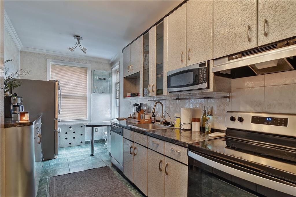 602 T Avenue Gravesend Brooklyn NY 11223