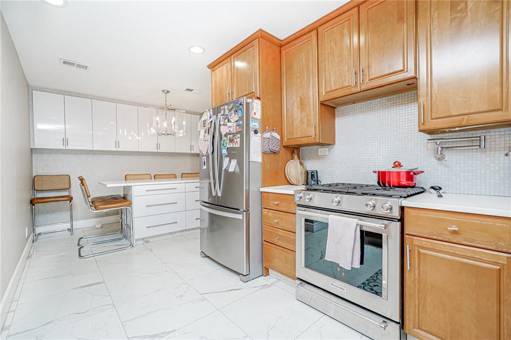 1654 East 10th Street Homecrest Brooklyn NY 11223