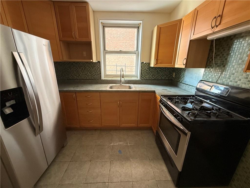 2580 Ocean Parkway Gravesend Brooklyn NY 11235