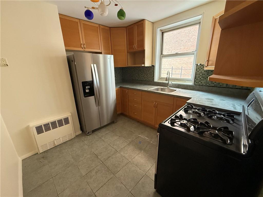 2580 Ocean Parkway Gravesend Brooklyn NY 11235