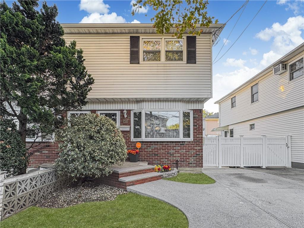 154 Dongan Hills Avenue Dongan Hills Staten Island NY 10305