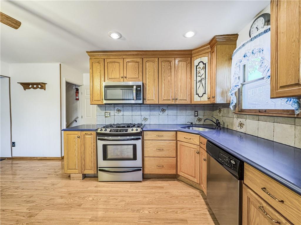 154 Dongan Hills Avenue Dongan Hills Staten Island NY 10305