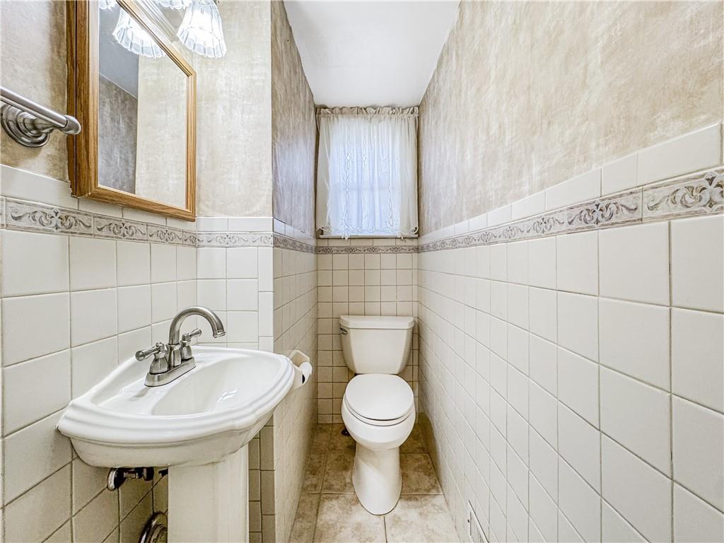 154 Dongan Hills Avenue Dongan Hills Staten Island NY 10305