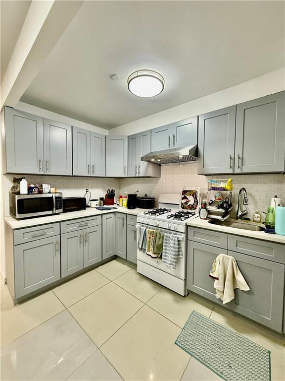 826 55th Street Sunset Park Brooklyn NY 11220