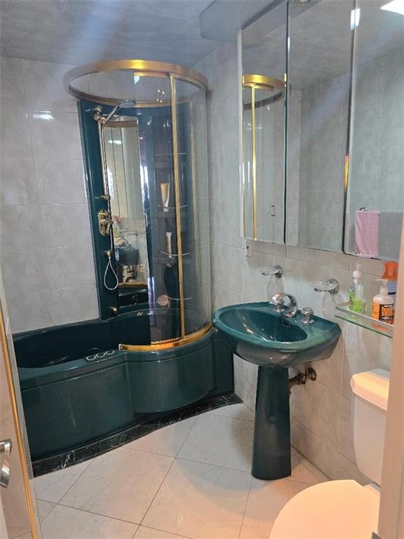 1625 Emmons Avenue Sheepshead Bay Brooklyn NY 11235