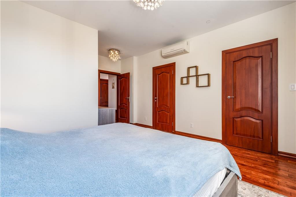 1737 East 21st Street Madison Brooklyn NY 11229