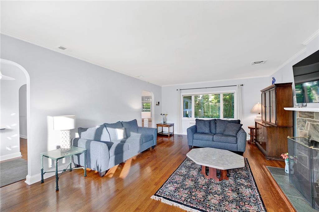 125 Bertha Place Grymes Hill Staten Island NY 10301