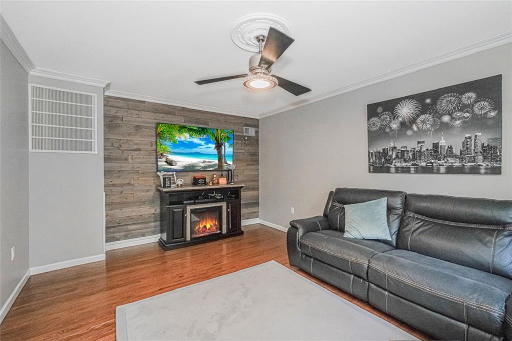 22 Alverson Avenue Rossville Staten Island NY 10309