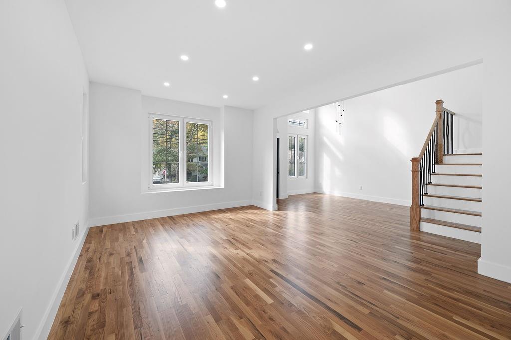 5635 Amboy Road Prince's Bay Staten Island NY 10309