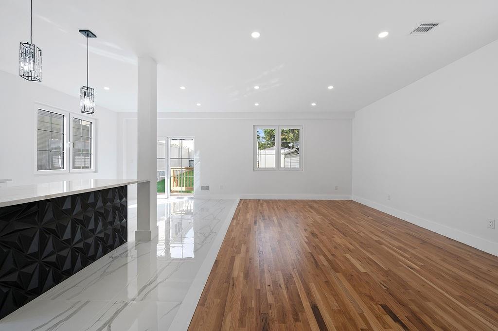 5639 Amboy Road Prince's Bay Staten Island NY 10309