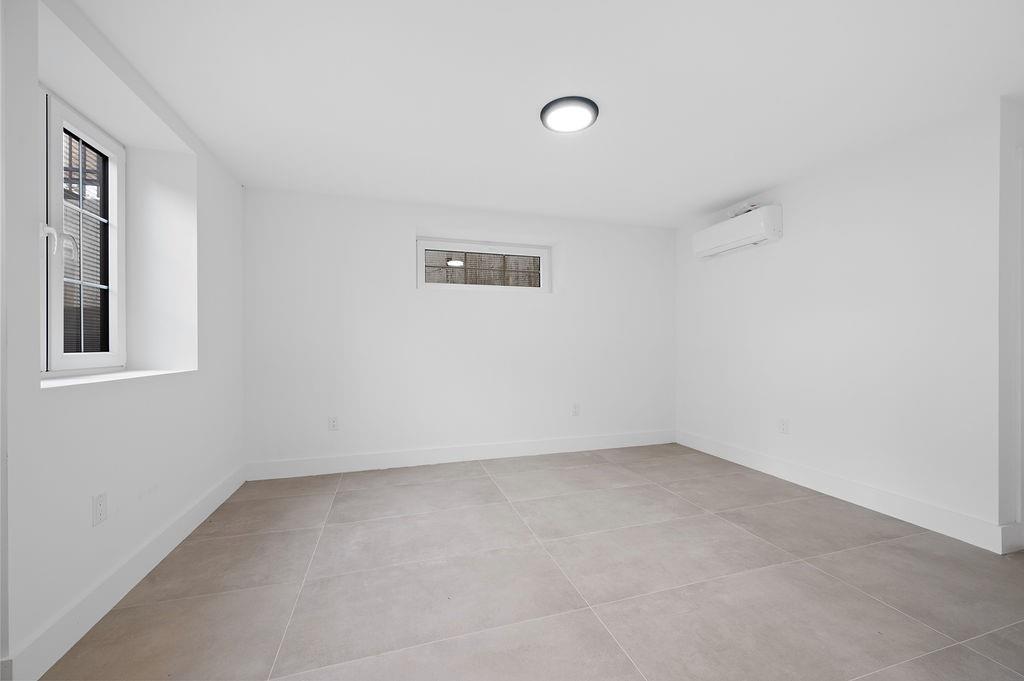 5639 Amboy Road Prince's Bay Staten Island NY 10309