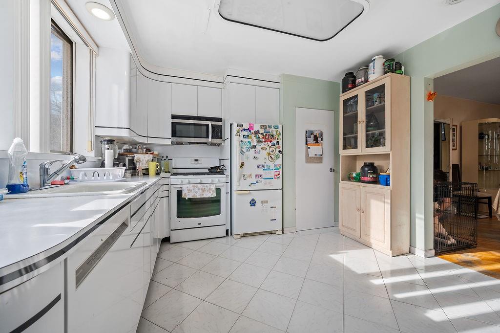 1956 84th Street Bensonhurst Brooklyn NY 11214