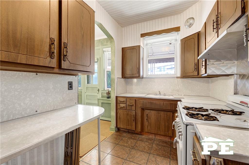 2146 East 28th Street Sheepshead Bay Brooklyn NY 11229