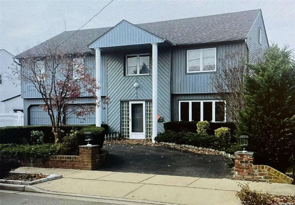 3966 Carrel Boulevard Out of NYC Oceanside NY 11572