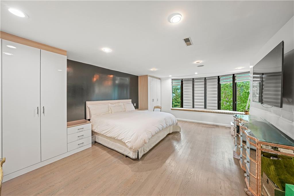 1405 East 7th Street Midwood Brooklyn NY 11230