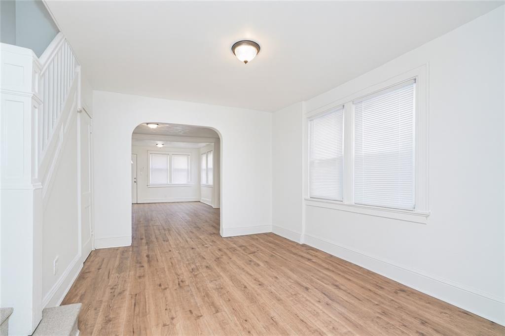 118-15 203rd Street Saint Albans St. Albans NY 11412