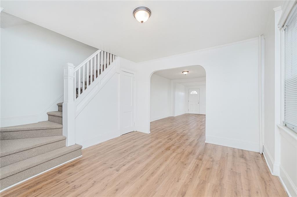 118-15 203rd Street Saint Albans St. Albans NY 11412