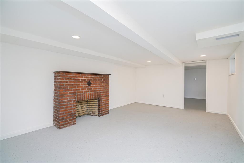 118-15 203rd Street Saint Albans St. Albans NY 11412