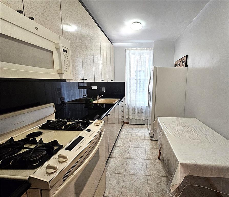 9040 Fort Hamilton Parkway Bay Ridge Brooklyn NY 11209