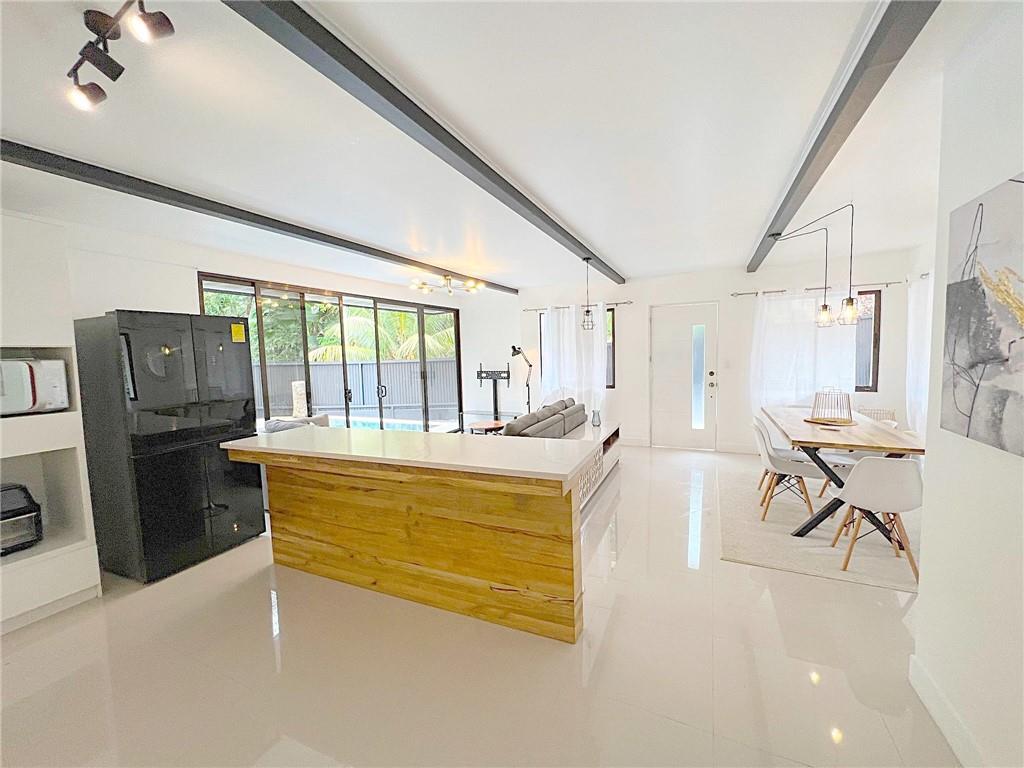 42 San Jocesito Street Out of NYC Other XX 60504