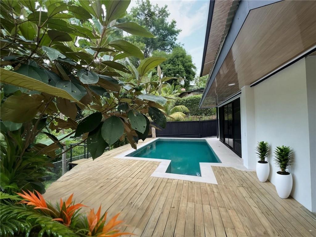 42 San Jocesito Street Out of NYC Other XX 60504