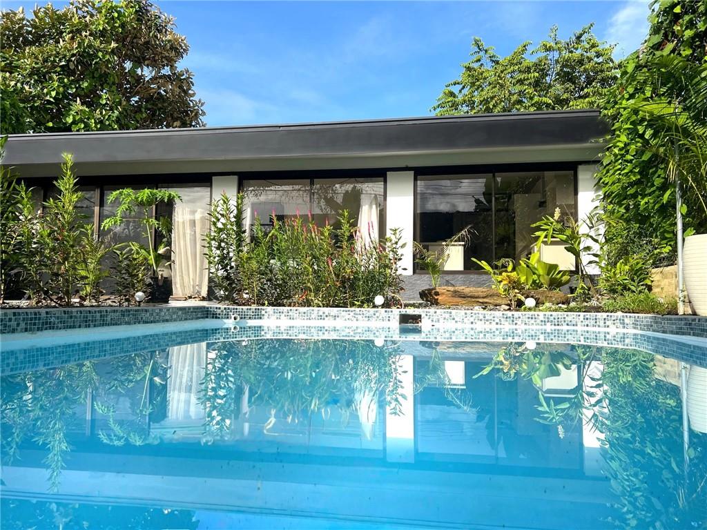 74 Los Abogados Street Out of NYC Other XX 00000