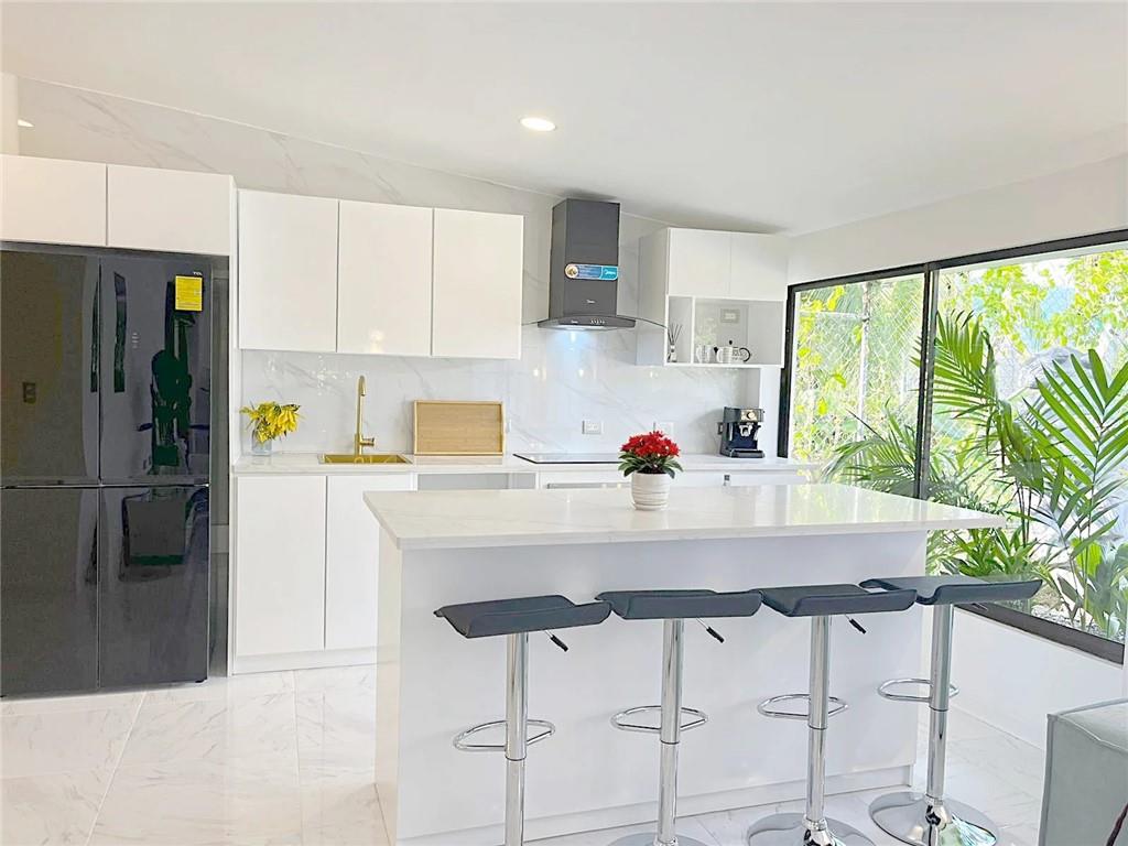 74 Los Abogados Street Out of NYC Other XX 00000