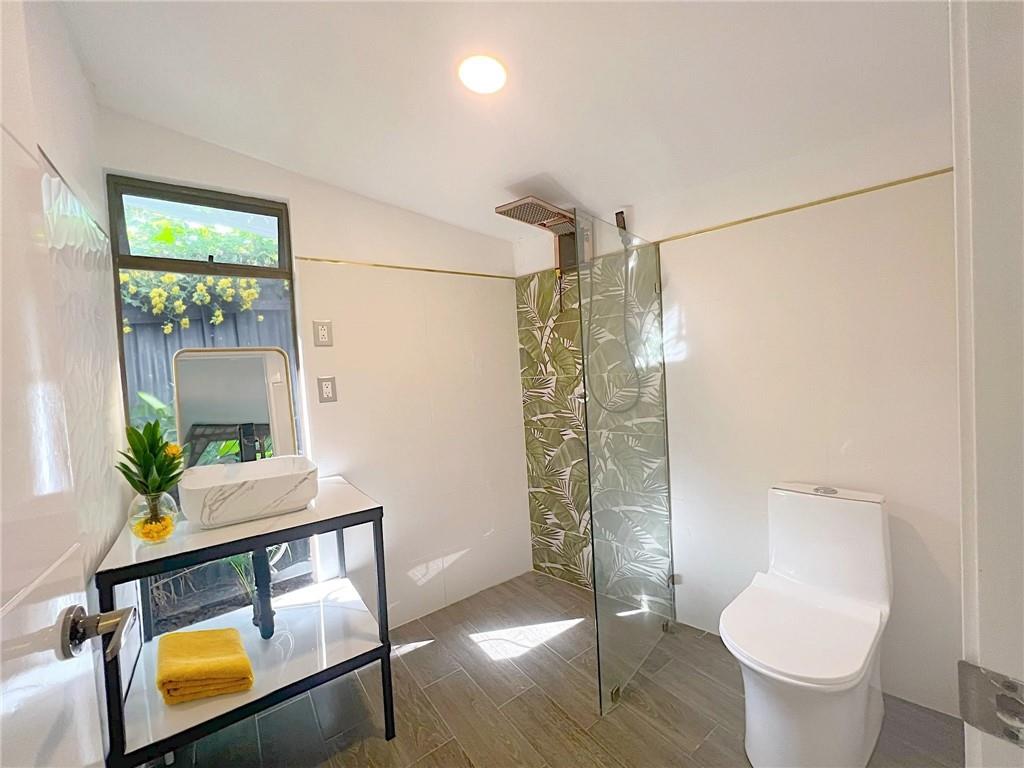 74 Los Abogados Street Out of NYC Other XX 00000