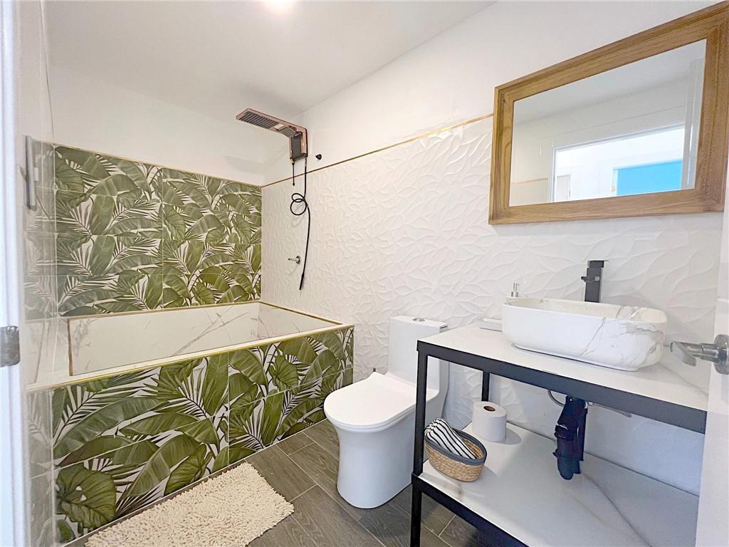 74 Los Abogados Street Out of NYC Other XX 00000