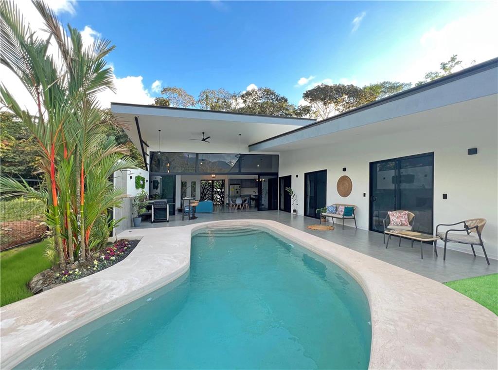 47 Jardines Del Morete Street Out of NYC Other XX 00000