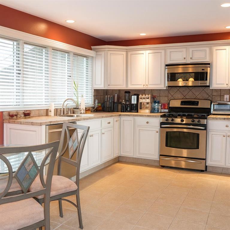 18 Emmerson Avenue Emerson Hill Staten Island NY 10301