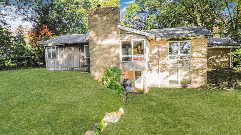 18 Emmerson Avenue Emerson Hill Staten Island NY 10301