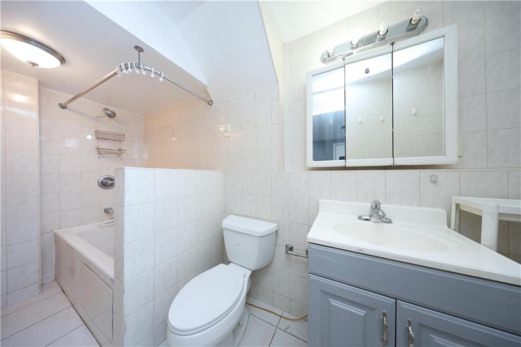 55 Kenmore Street Arden Heights Staten Island NY 10312