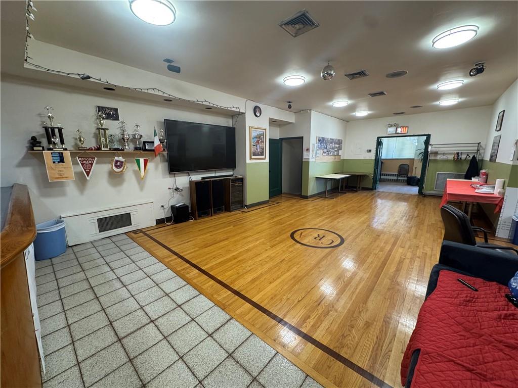 1986 West 6th Street Gravesend Brooklyn NY 11223