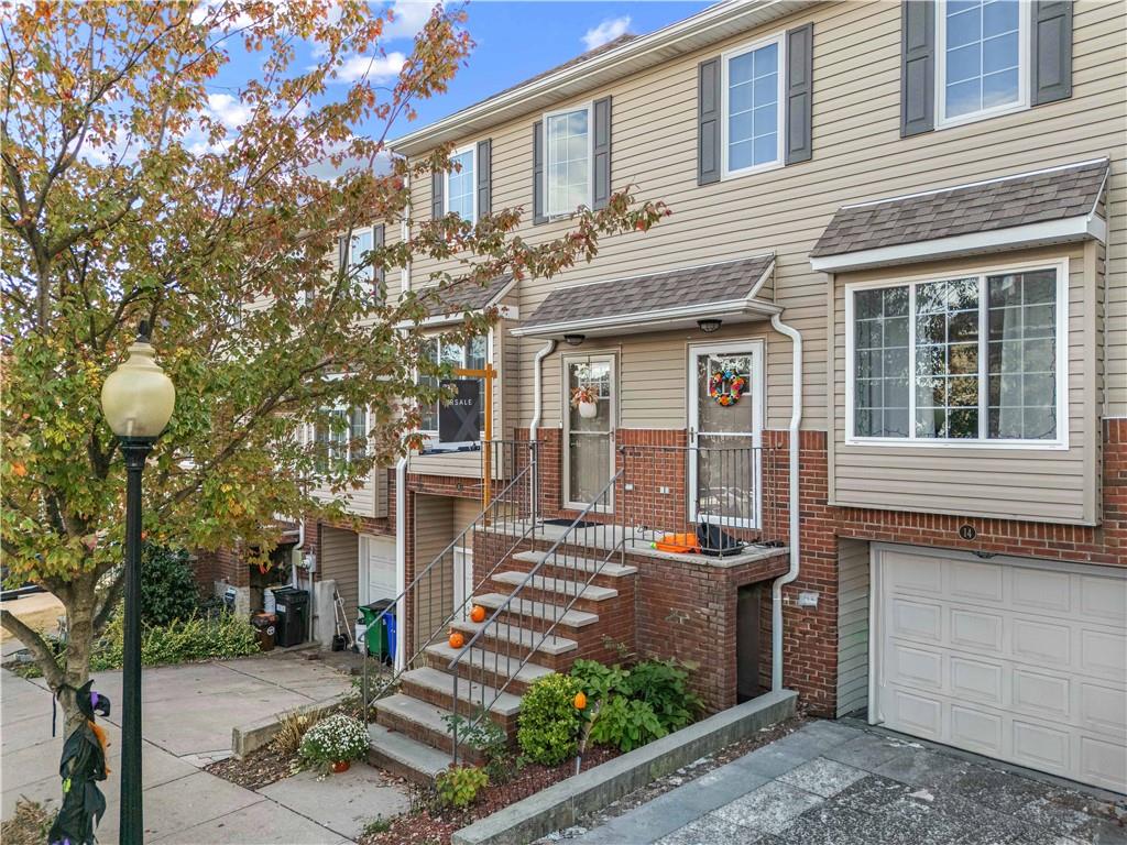 16 Burgundy Loop Park Hill Staten Island NY 10304