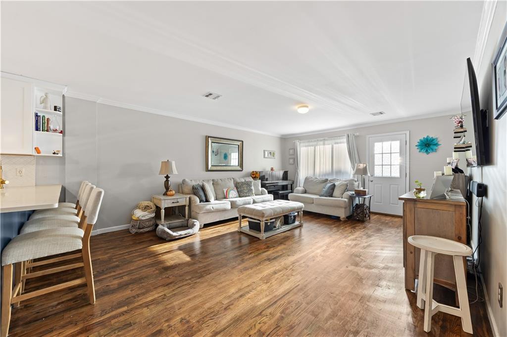 16 Burgundy Loop Park Hill Staten Island NY 10304