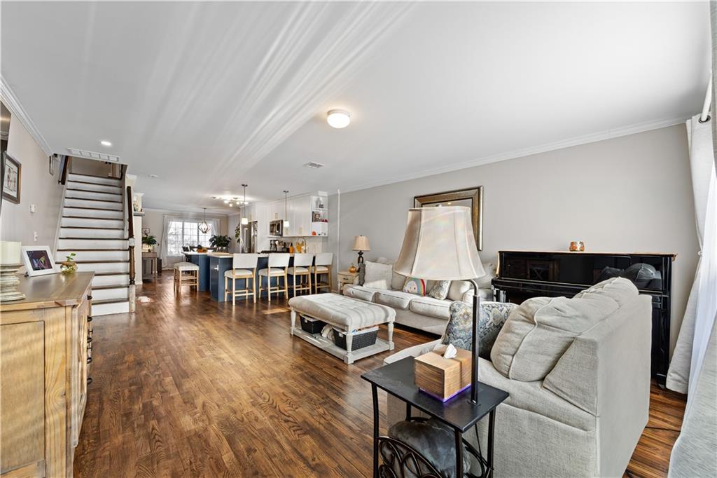 16 Burgundy Loop Park Hill Staten Island NY 10304