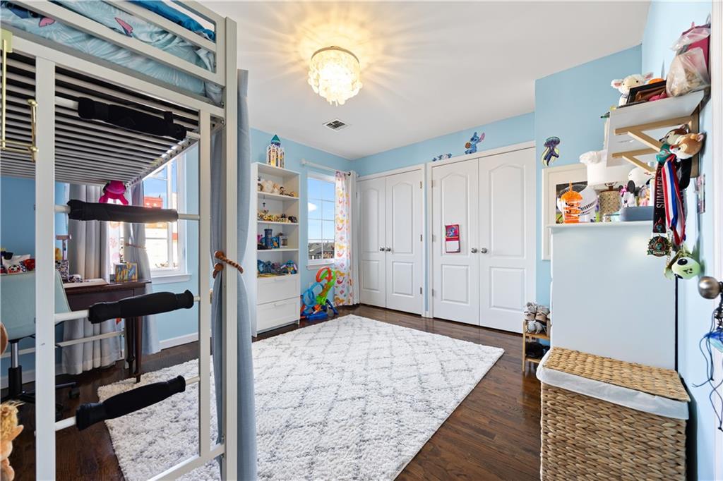 16 Burgundy Loop Park Hill Staten Island NY 10304