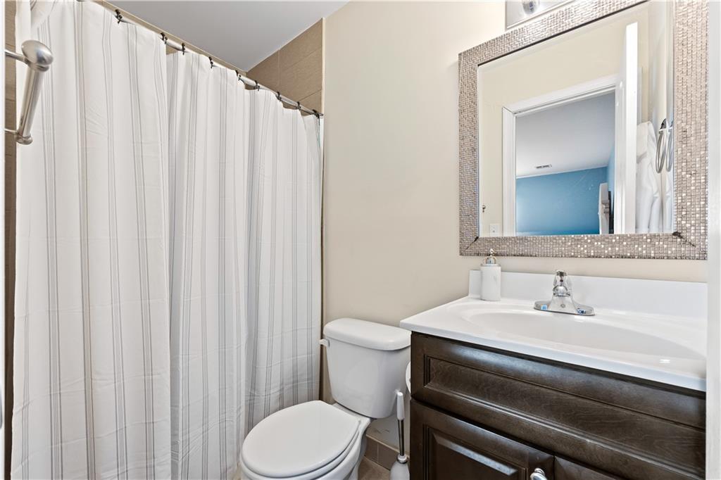 16 Burgundy Loop Park Hill Staten Island NY 10304