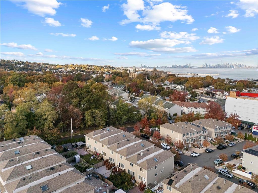 16 Burgundy Loop Park Hill Staten Island NY 10304