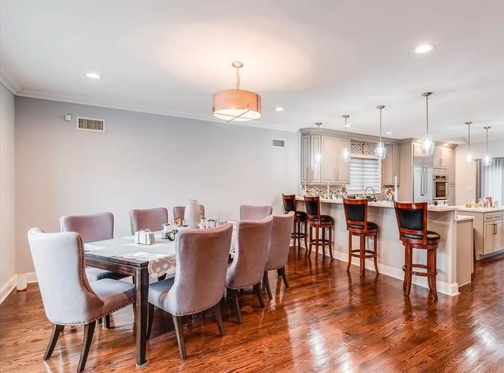 2632 Central Avenue Out of NYC Baldwin NY 11510