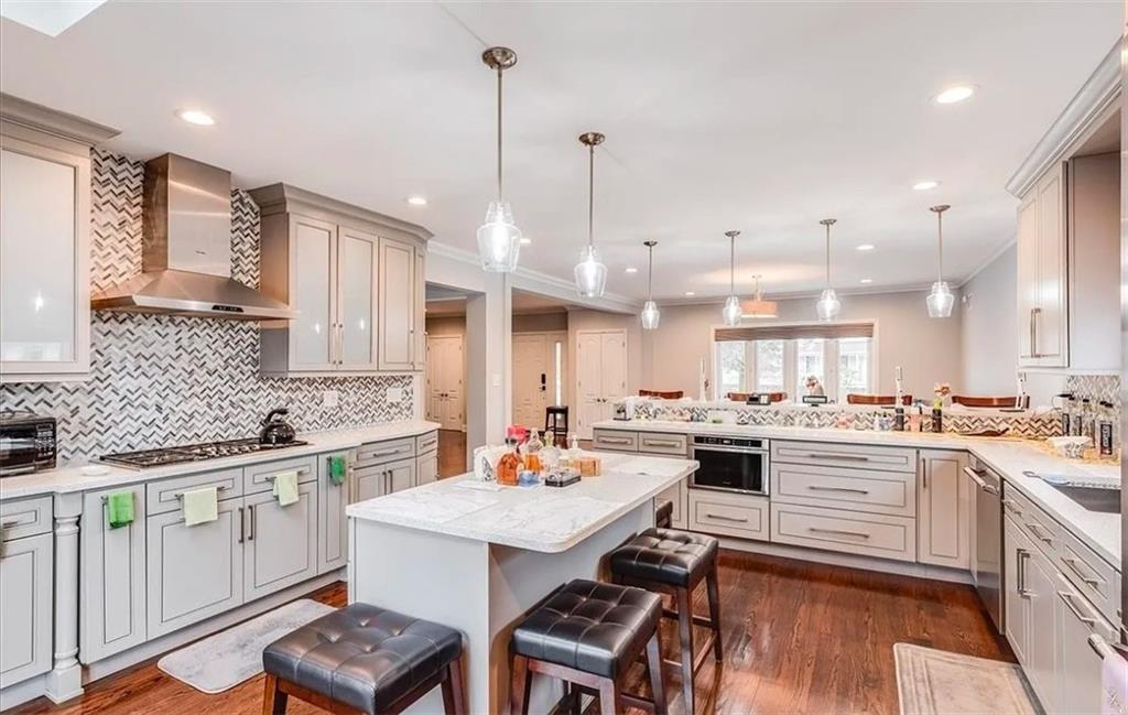 2632 Central Avenue Out of NYC Baldwin NY 11510