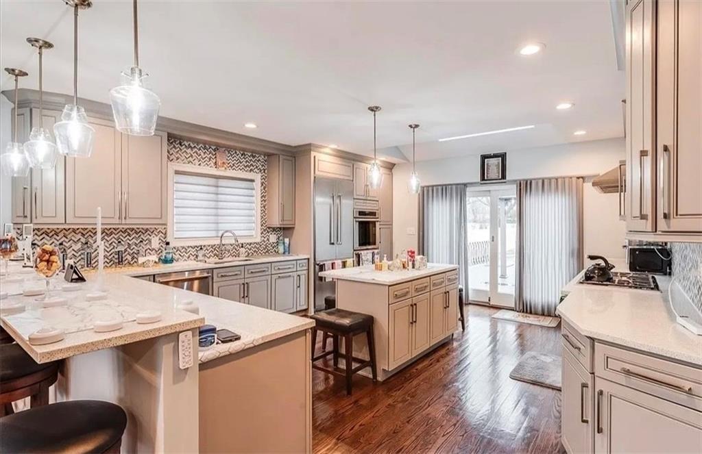 2632 Central Avenue Out of NYC Baldwin NY 11510