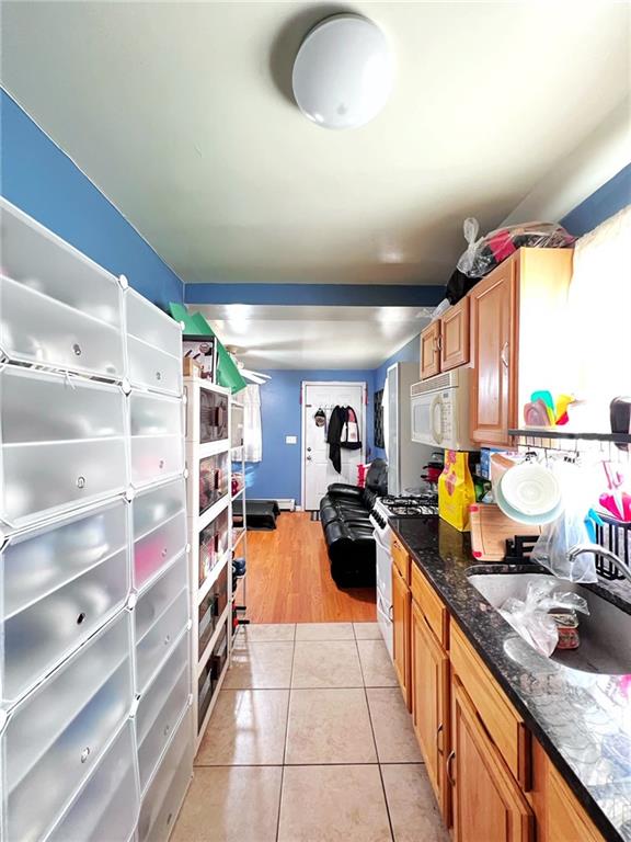 189 Kiswick Street Midland Beach Staten Island NY 10306